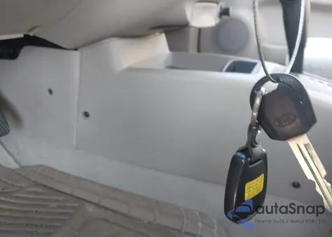 2006 Kia Spectra Lx/Ex z USA, uszkodzony, nr VIN KNAFE121665335912